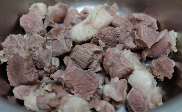 什么炖羊肉驱寒 b63e723e3fce465dadd9d6ae21a1f3e9.jpeg