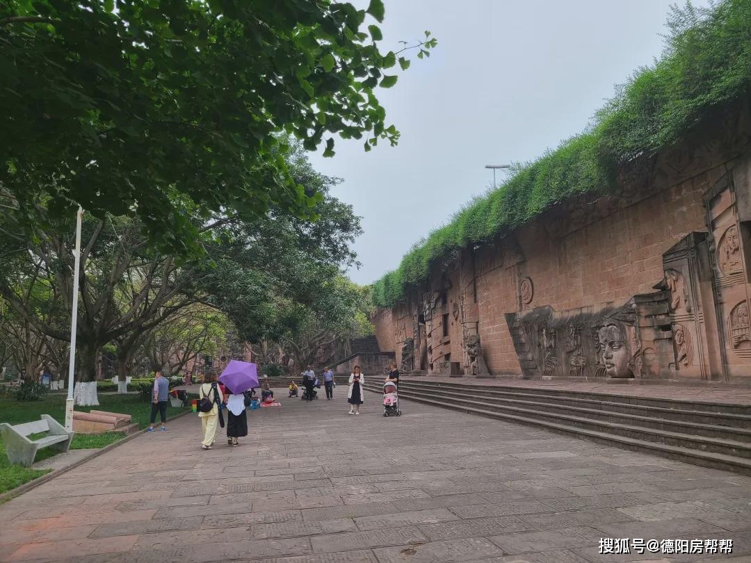 作为德阳的土著居民,你有多久没有去过石牛公园了?_石刻