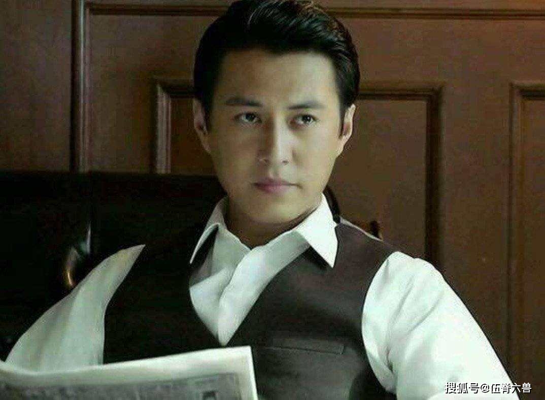 70后男演员实绩对比,张嘉益成绩出色,靳东霍建华被指吊车尾