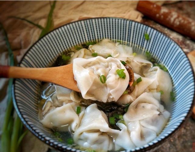 三鲜馄饨制作教程寒冬腊月吃一碗从头暖到脚