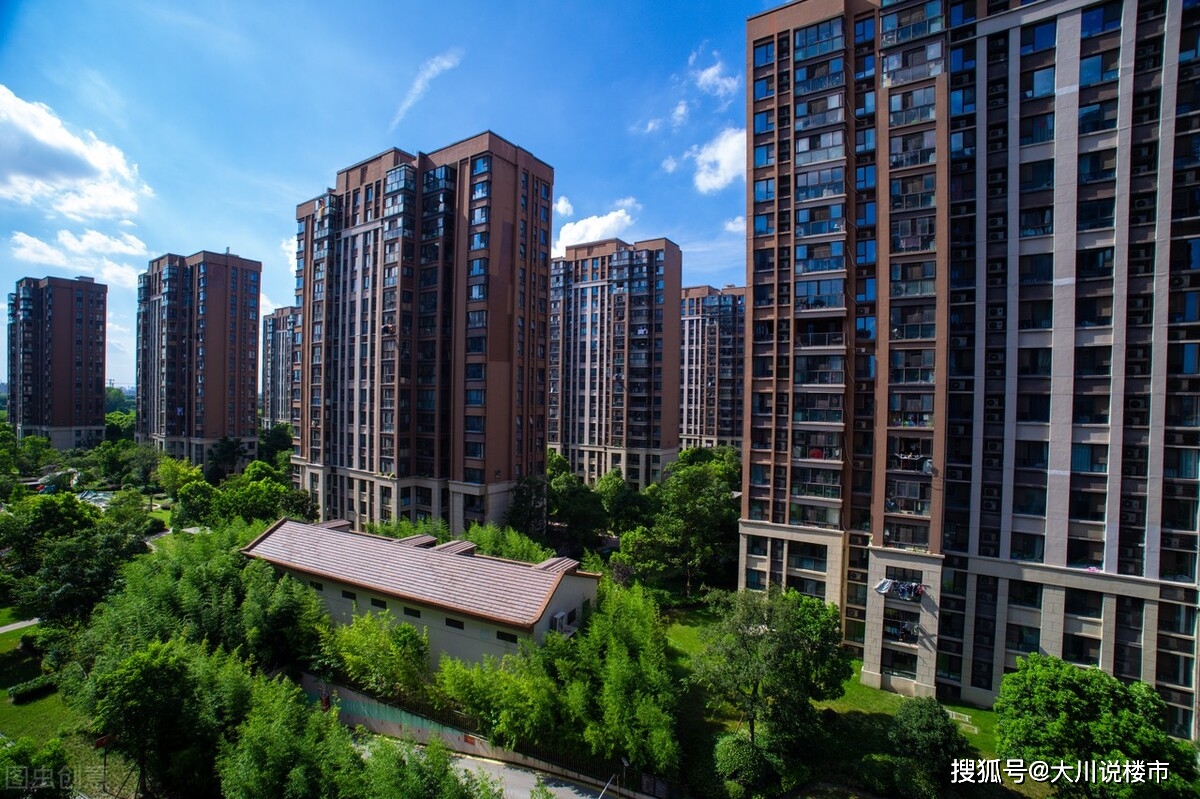 城镇人均住房面积_中国的人均住房面积(2)