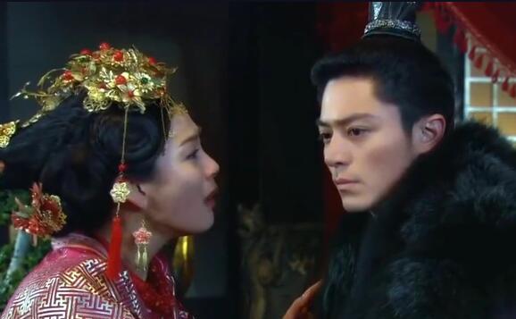 人拍摄古装剧《倾世皇妃》,依旧是自己演女主角:一个名叫马馥雅的公主