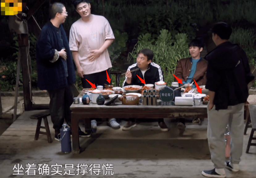 《向往5》連飯都不好吃了？7個人吃一鍋蝦還有剩，黃磊臉色難看 娛樂 第11張