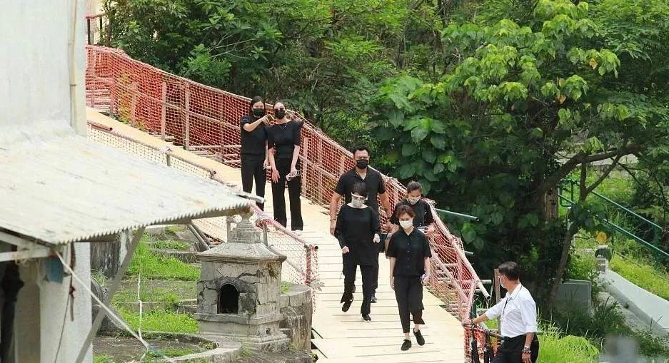 賭王遺體拖了一年才下葬，只為求吉日，去世後仍要當後代的招財貓 娛樂 第9張