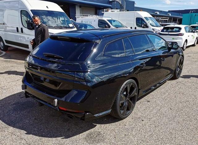 标致508最强形态四驱插混360马力猎装车身就是漂亮