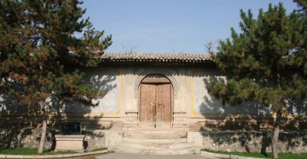 原创马鸿逵爱听戏,爱娶唱戏的女子,1916年在北京牵着一只黑头羊订亲