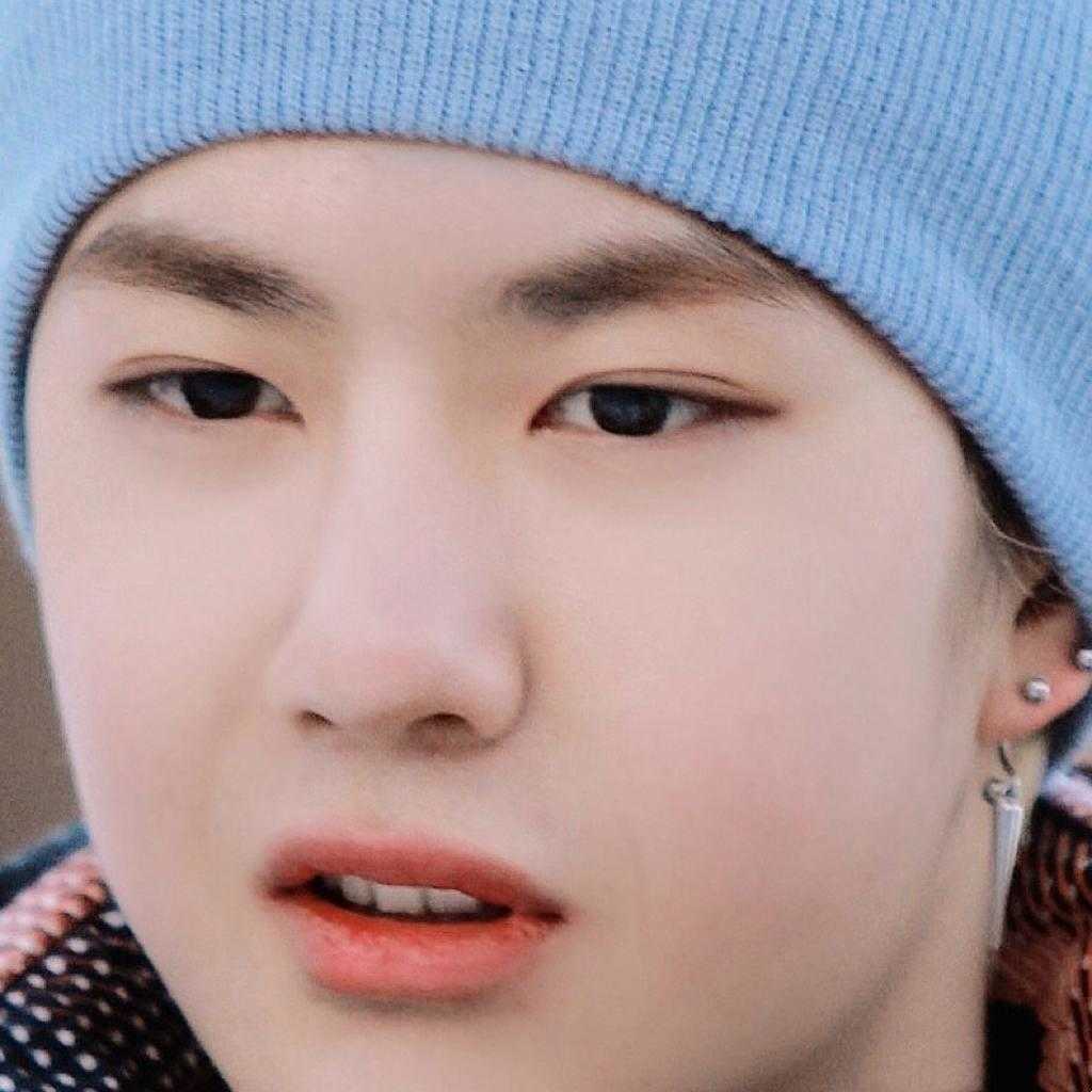 王一博奥菲秀六一换头像明明就很可爱还非说自己是一个酷盖