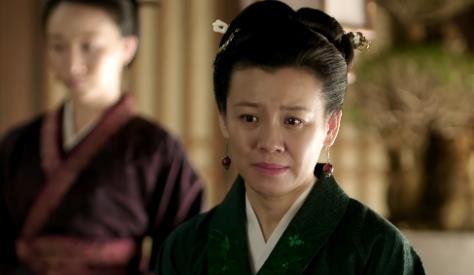 倒不是说她势利眼看不上出身贫寒的文炎敬,但有淑兰与孙秀才的扶贫式