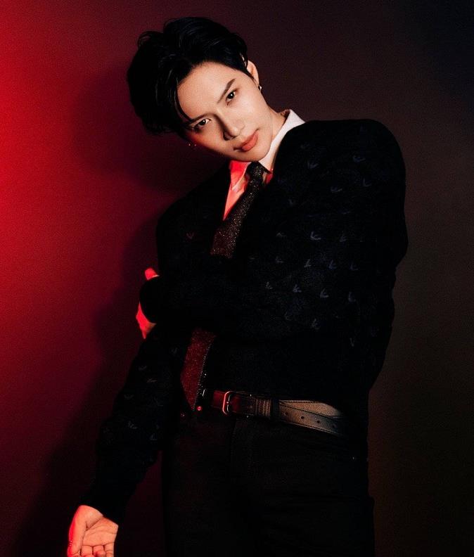 时隔三年,shinee"完整体"回归,李泰民是真"人间劳模"!