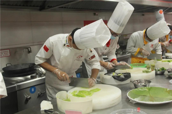 精彩纷呈华南烹饪凉菜争霸赛初赛精彩回顾