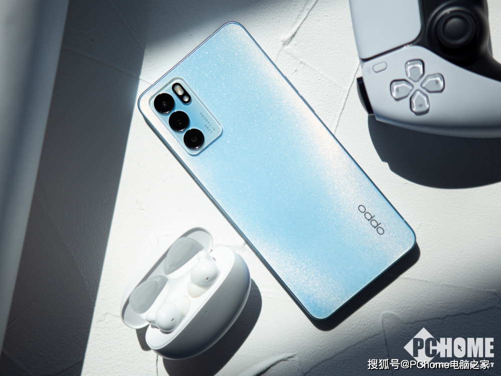 系列|OPPO Reno6夏日晴海图赏：极致轻量化的晶钻美学