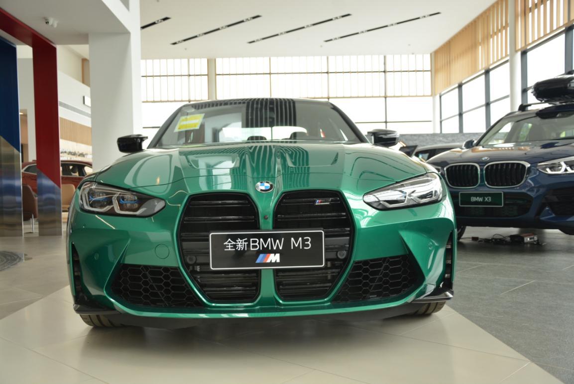 颜值设计,动力性能很抢眼 实拍全新宝马m3