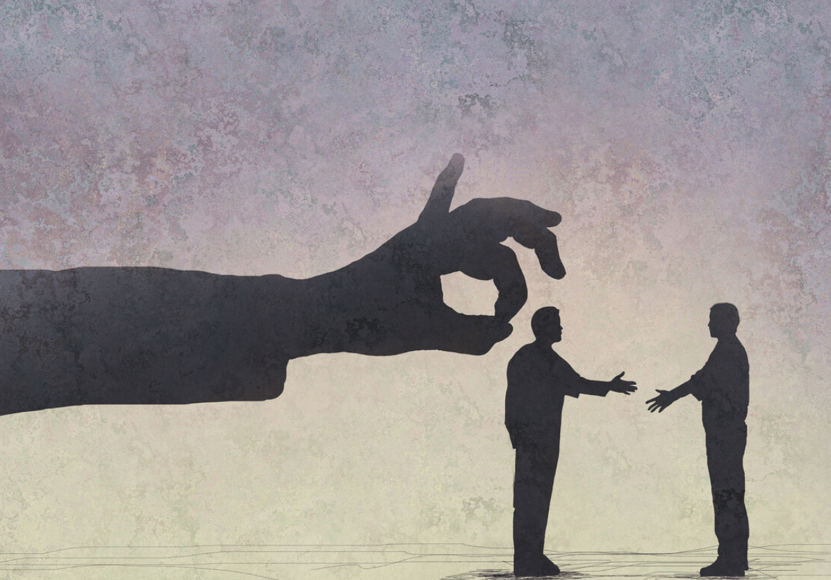 原创内心看不起你的人骨子里4种表现很明显往往很容易看出来