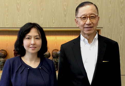 原创哥哥抢走父亲两家上市公司他帮父亲赚几百亿哥哥77岁还再来争