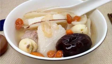 夏天能吃鸡汤 794446dd5de84fed919c152f72c14c30.jpeg