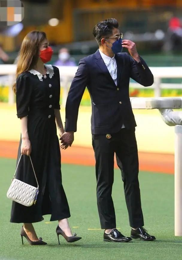 方媛郭富城马场同框 708a521ae2cf4c0394928e1515caa229.jpeg