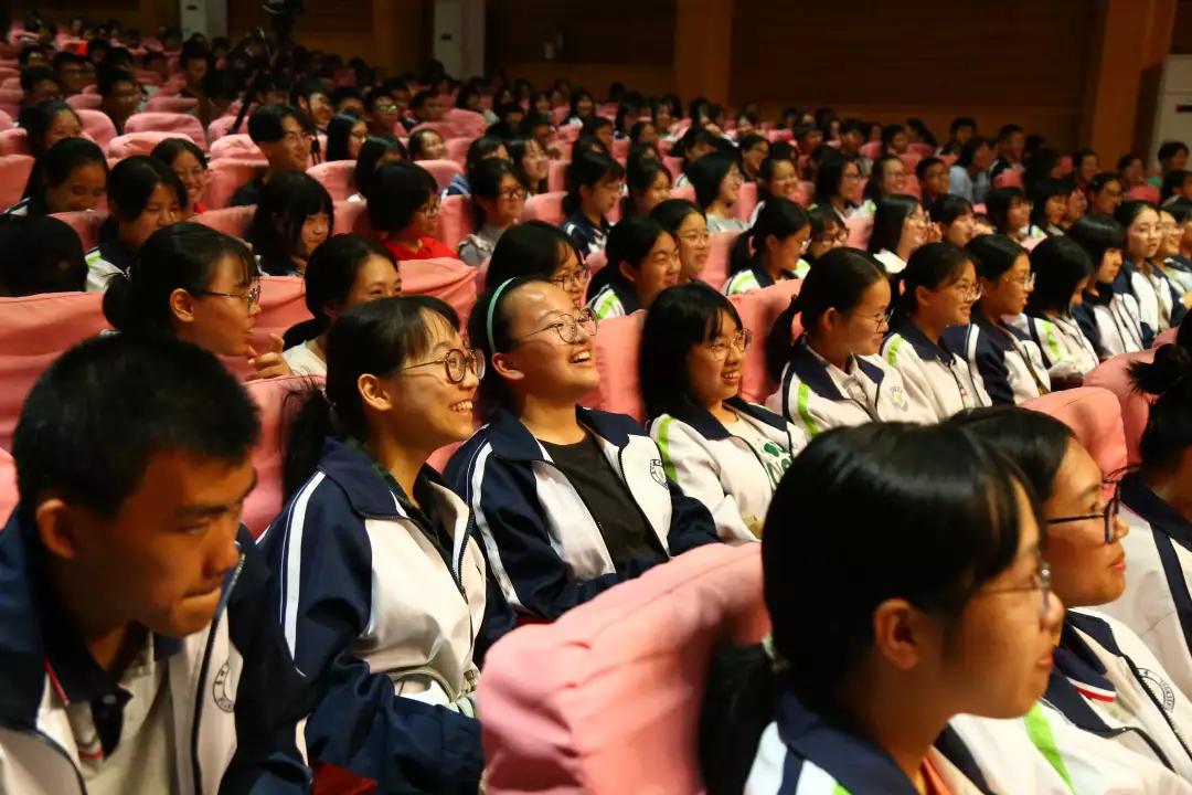 原创新安龙老师浙江省一级重点高中台州市黄岩中学高三高考励志演讲会