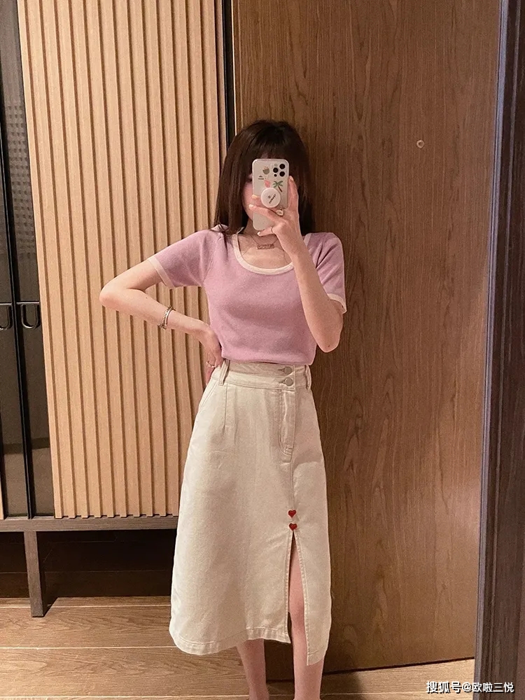 成熟女生夏季穿搭推荐 1d7ebea4bc2a4743a64d7fb937c629f6.jpeg