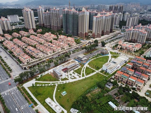 居民人均住房面积_中国的人均住房面积(3)