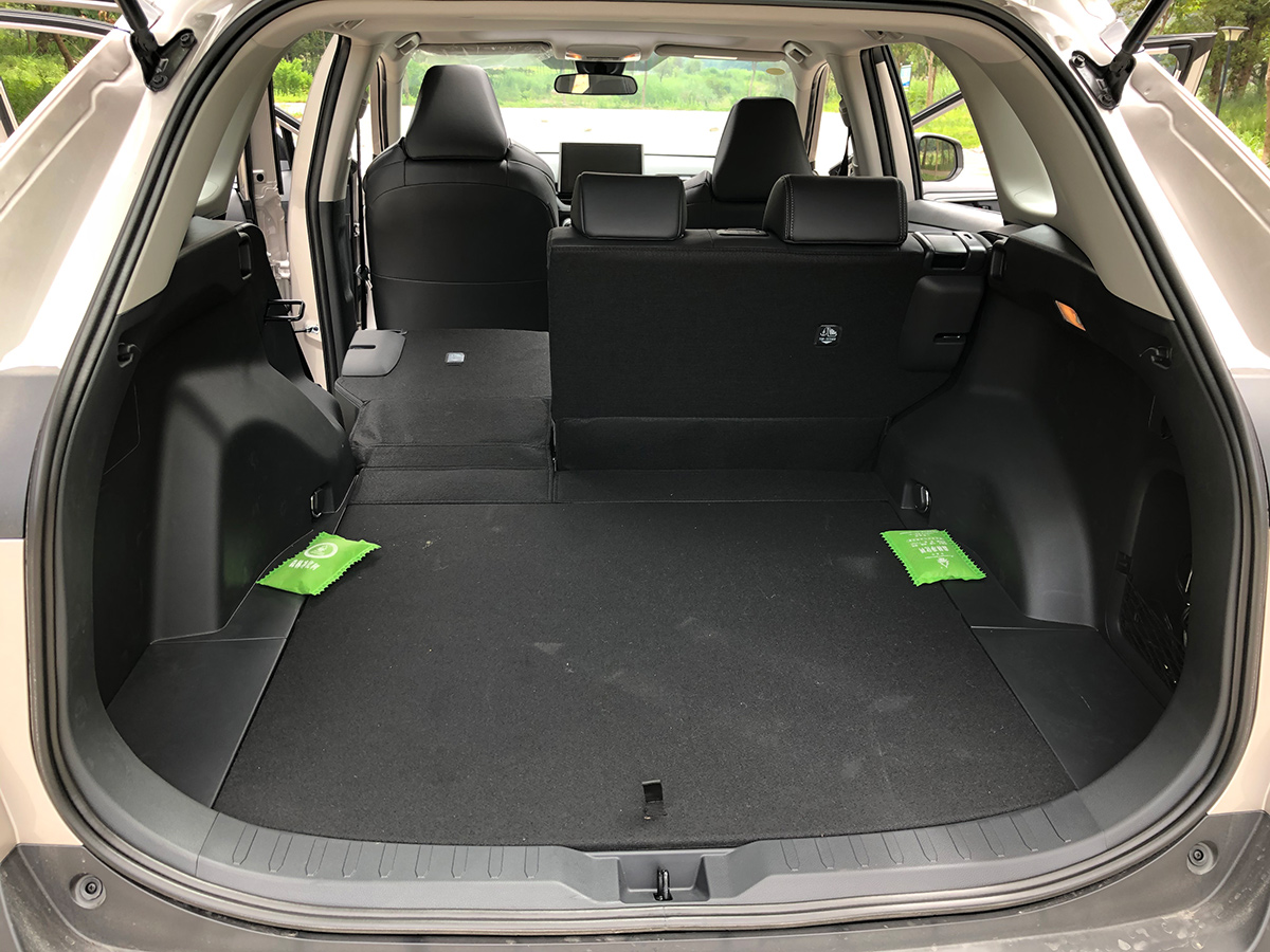 提车一年开12000多公里油耗59升很多人不信丰田威兰达真实驾驶感受