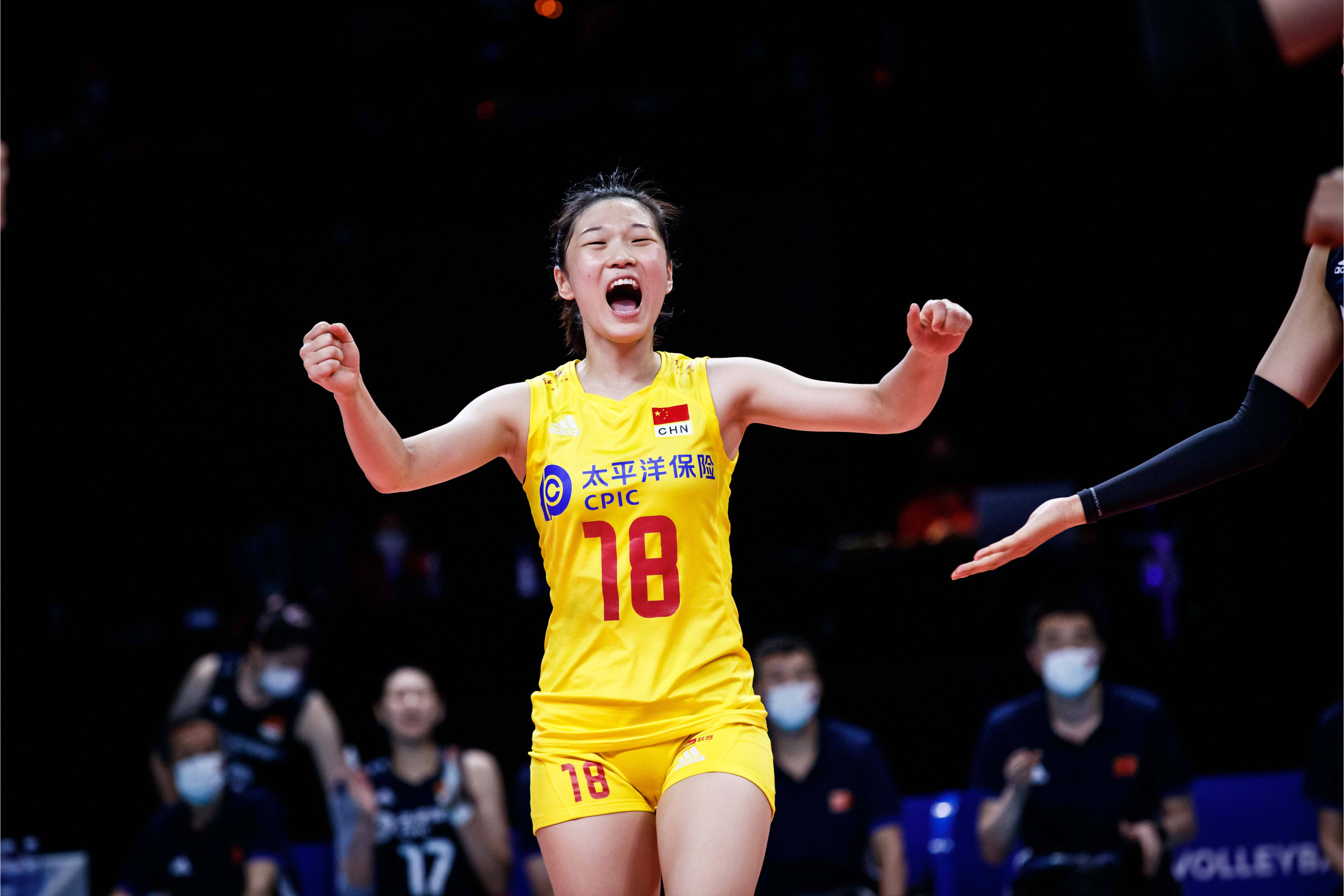 女排赢球王梦洁却上热搜,自由人谁更胜任,老将林莉疑似被排挤_中国队