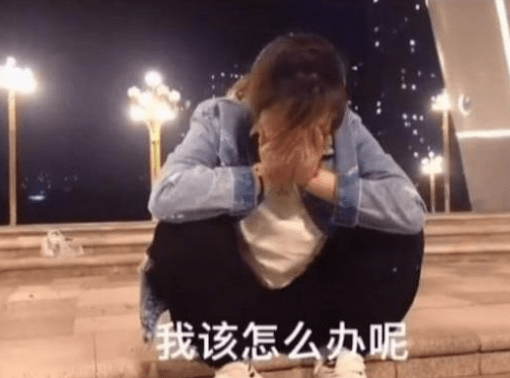 独自买醉的夜晚，短剧在线观看的自由时光，独自买醉的自由夜，短剧在线观看的惬意时光