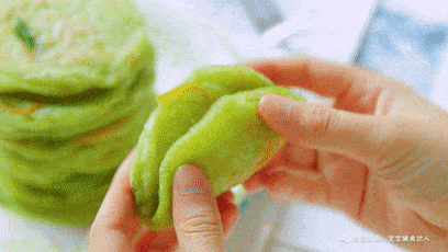72d3e801fb64416d98566026b54aa034.gif