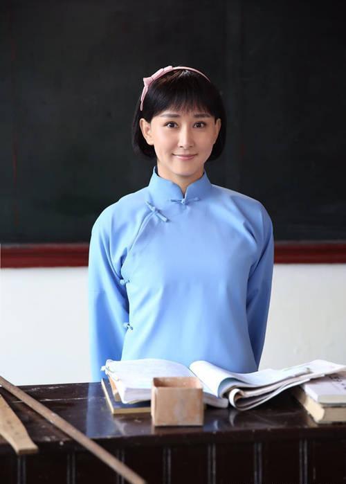 古装剧美人胡静,饰演向警予翻车,观众质问少女感去哪儿啦?