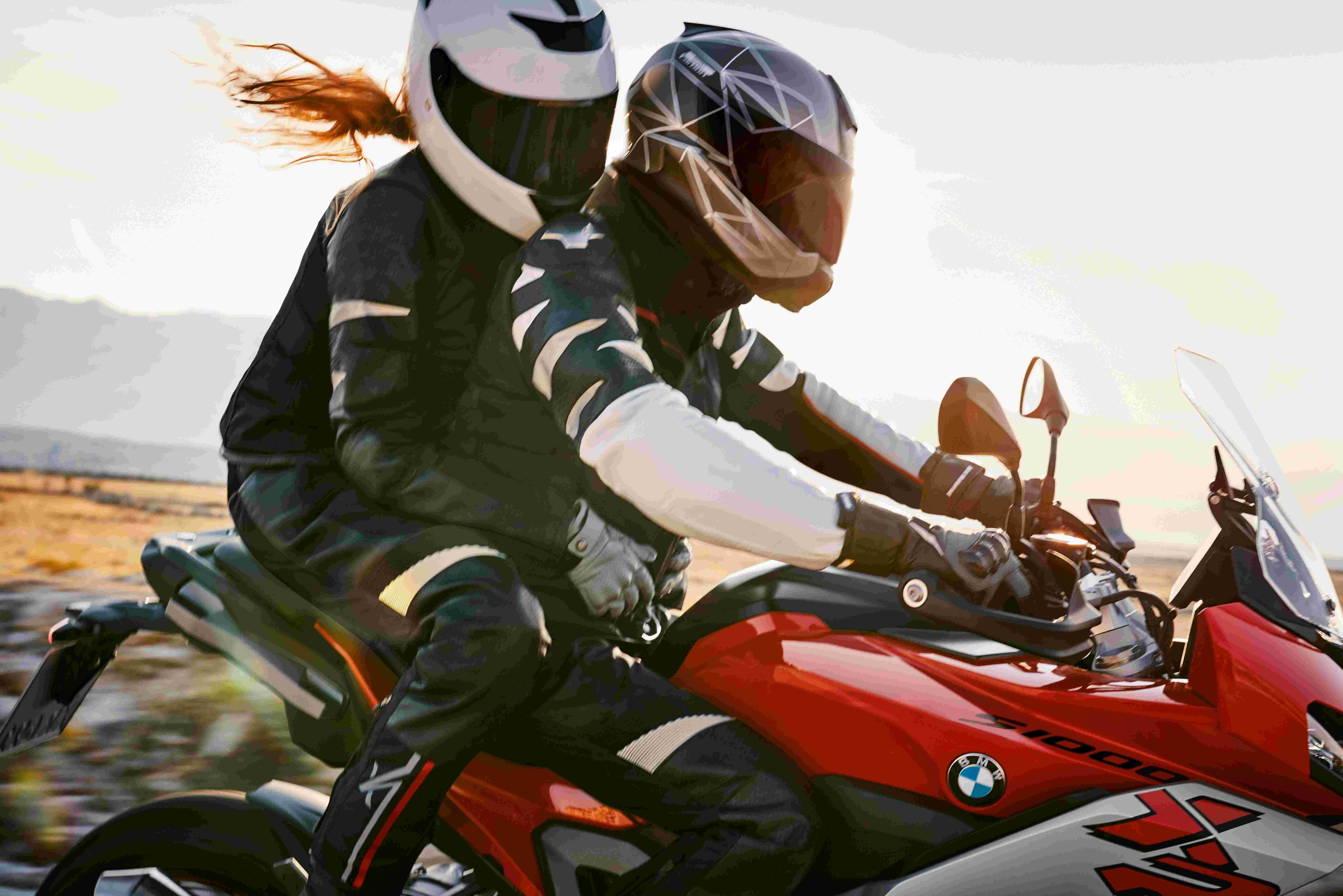 Bmw摩托车持续创新引领新时代骑行生活 数字化