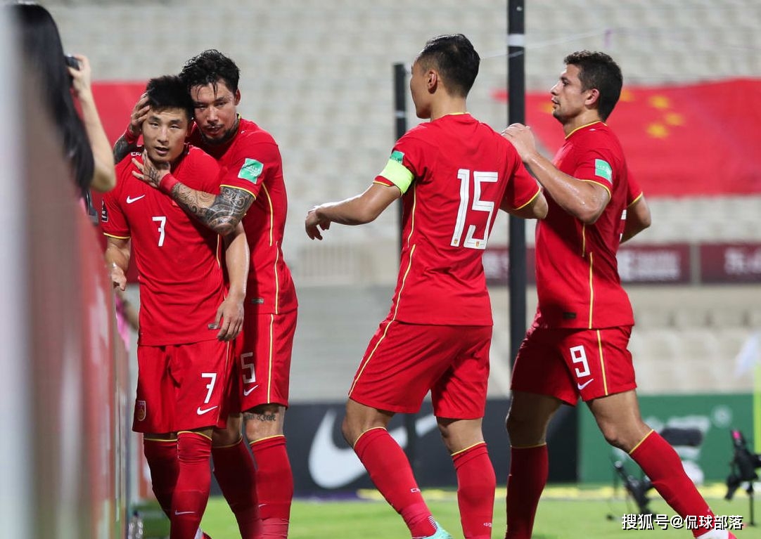 国足出线形势引热议国足对韩国 dea592a8a8c74919bc173007dae18ae9.jpeg
