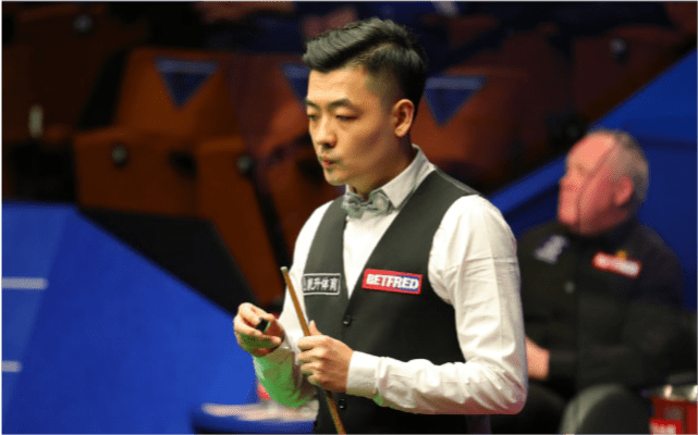 田鹏飞享受西安之行时隔13年再捧杯 回顾世锦赛表现_斯诺克
