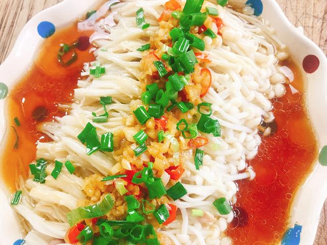 好吃到爆炸的蒜蓉金针菇,保证你一学就会,超级好吃又下饭