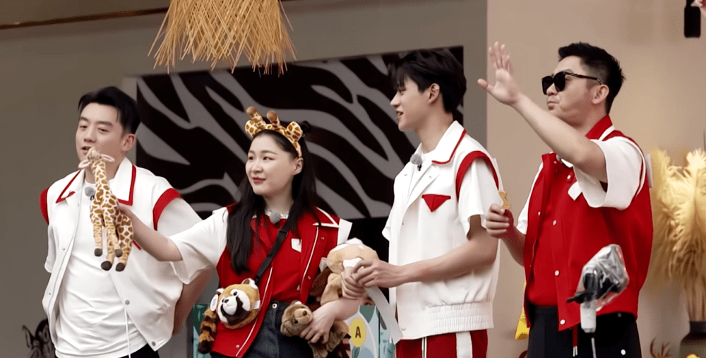 《奔跑吧9》收官大合照,baby李晨靠边站,c位人选令人意外