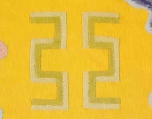 象征|中国古代服饰：云锦龙袍的传统智慧
