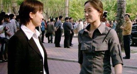 她是女保镖中的佼佼者，51岁仍然单身，如今成富婆