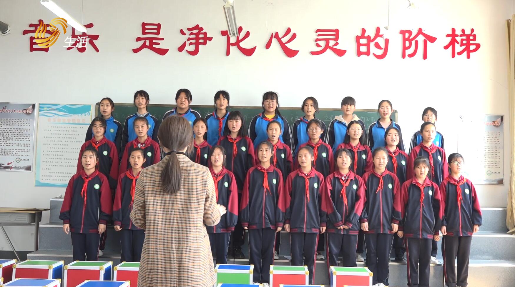 山东电视台山东直通车报道—临沂李官中学