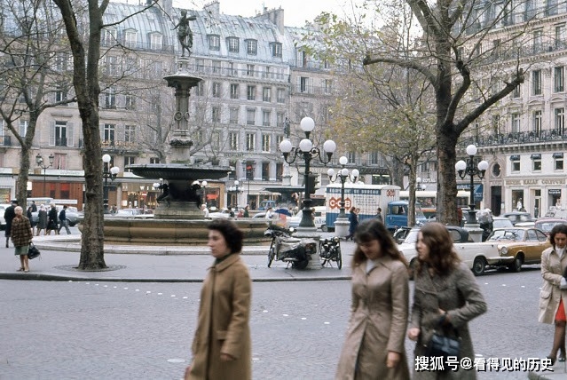 老照片70年代苏联游客眼中的法国巴黎街头