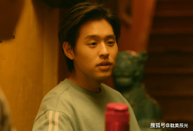 原创以爱2阿德性格分析精致的利己主义者爱自己多于爱别人