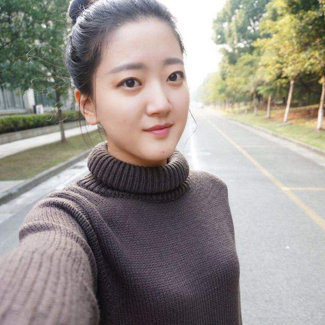 23岁"仓促"继承父亲公司,如今掌管8700亿资本_林晓芸