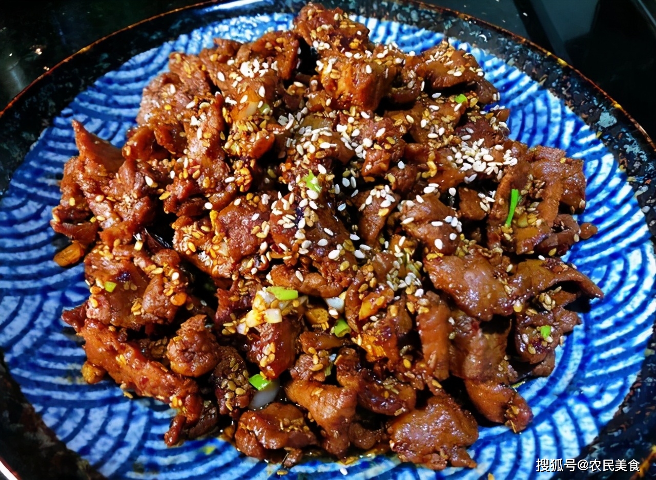 牛肉怎么炒最香最好吃 78c5cf44463e4a5889ddc8e80219fc24.jpeg