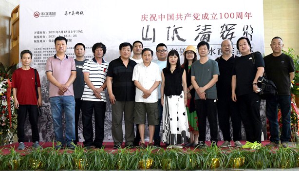 师生情深笔墨精著名画家李铁生教授来保定华中美术馆参观彭锦辉画展