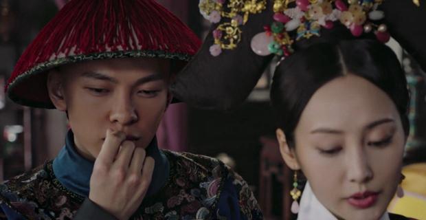 觉得进忠为什么会这么在意令妃,其实进忠是代替了李玉的