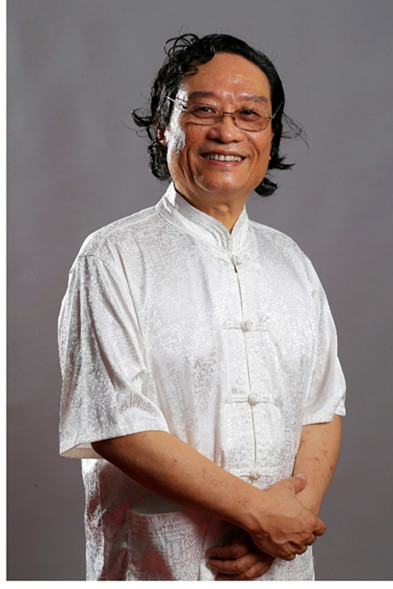 中国著名书法家当代经生郭立激情书写水兵蓝