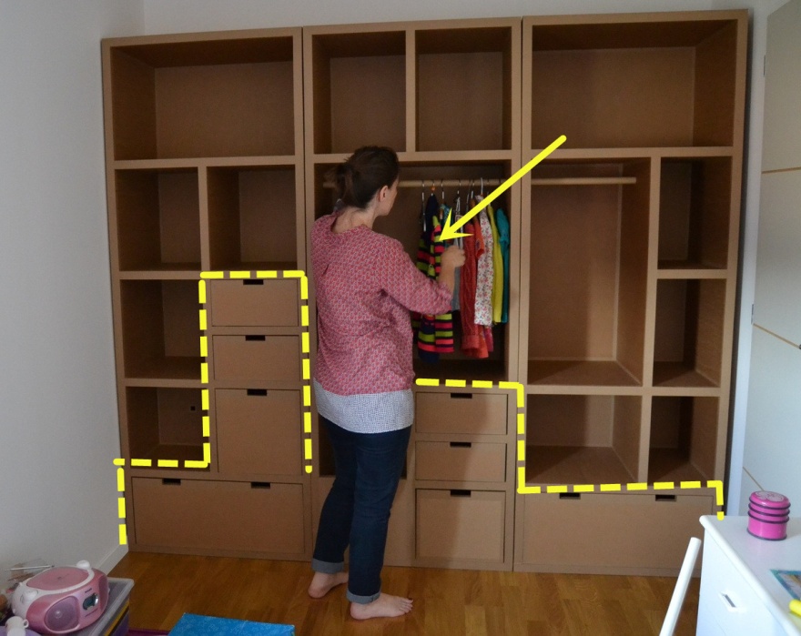 快递纸箱越积越多,聪明老爸变废为宝,不花一分钱就白得个大衣柜!