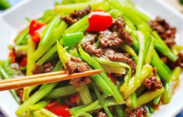 暑假怎么长肉 c999af3c46a6470bbc54b3372a37ea12.jpeg