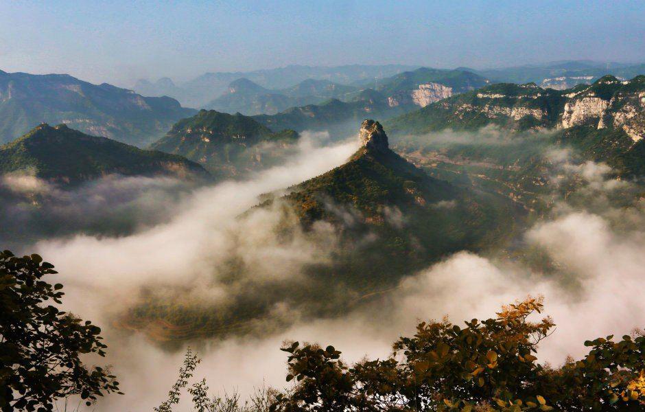 其中最著名的景觀之一便是中國第一灣.尤其是山西段,景觀分外眾多