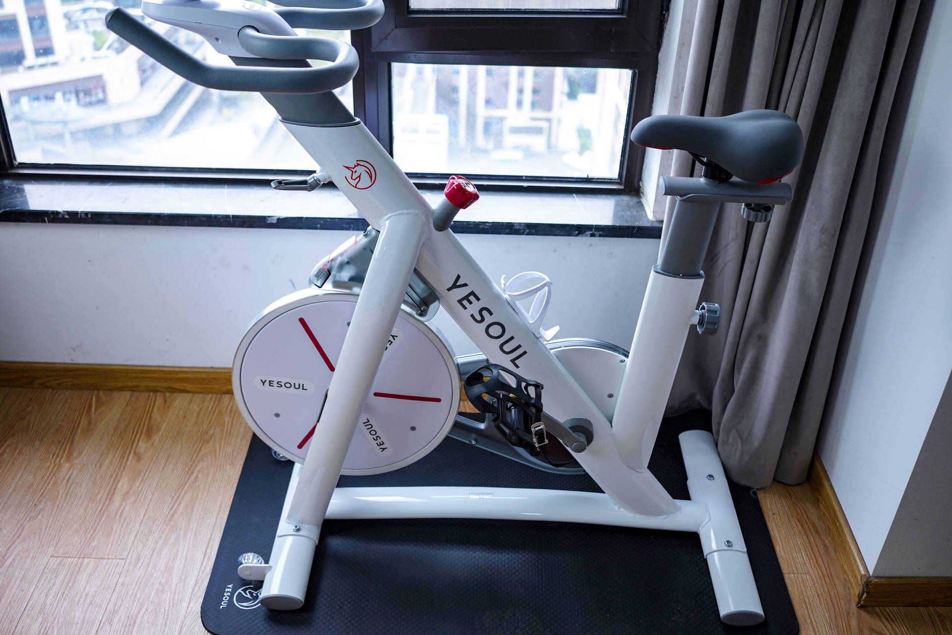 居家健身好伙伴yesoul野小兽s1动感单车体验