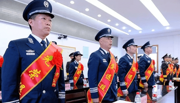 幸福排行榜_世界最幸福的十大职业排行榜!影评人位列第一,饲养员最受欢迎