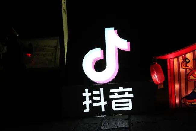 fd8284e8b633417c87e745d404a5722c.jpeg