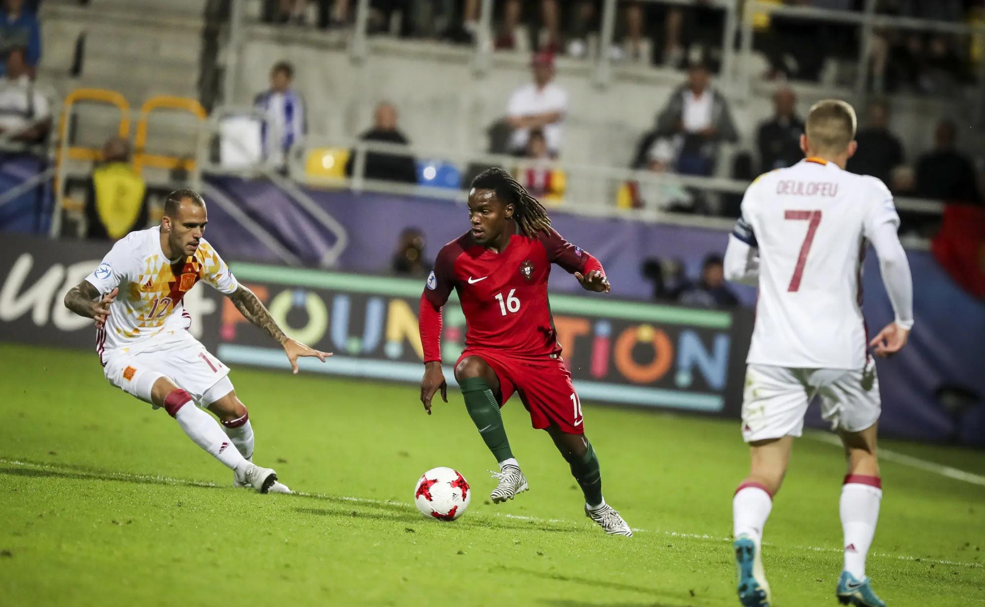 欧洲杯英格兰球迷视频 ff7f1c233c79490189682304f9a5bec8.jpeg